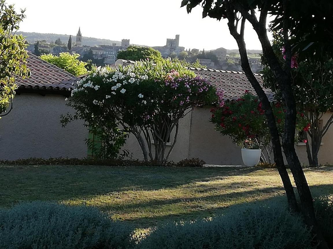 ホテル Espace Loisirs Saint-Martin-dʼArdèche エクステリア 写真