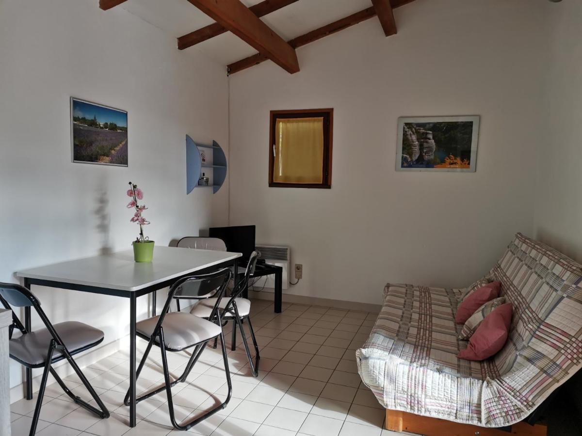 ホテル Espace Loisirs Saint-Martin-dʼArdèche エクステリア 写真